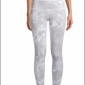 Sweet Romeo denim color compression tie dye leggings. NWT. Medium.